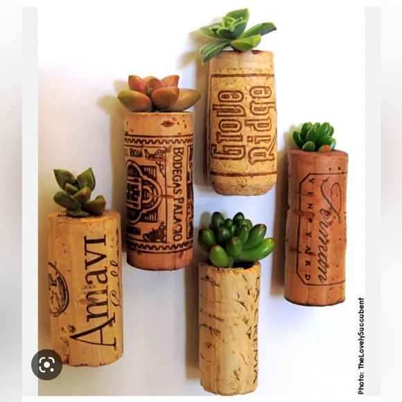 Lot of over 110 used wine corks and 30 champagne corks for DIY Projects - Picture 15 of 16